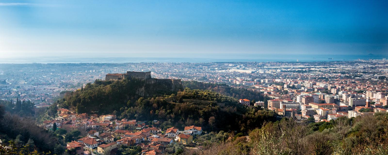 Dove si trova Massa Carrara